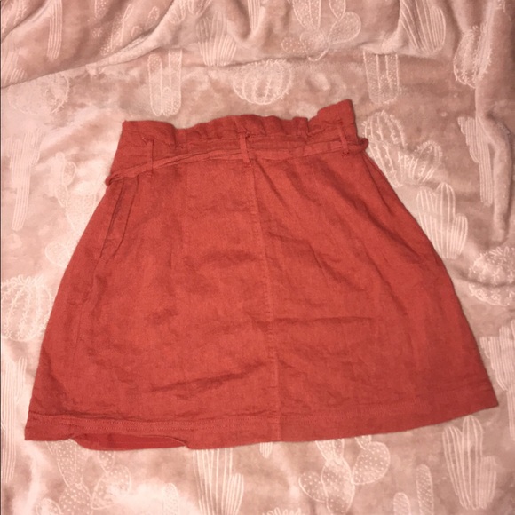 Hollister, medium, High rise burnt orange skirt - Picture 3 of 3